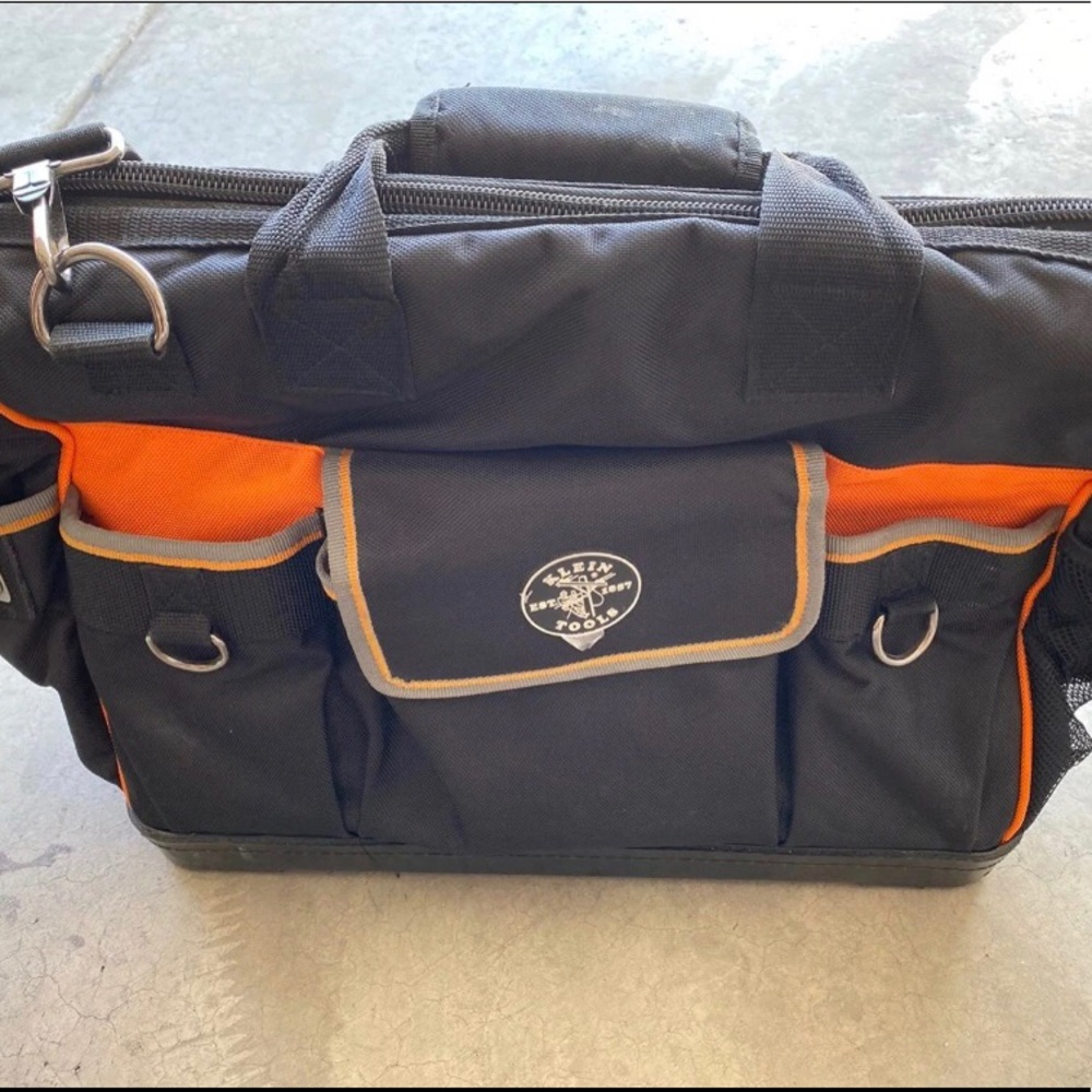 KLEIN TRADESMAN PRO TOOL BAG! ~ NWOT! ~ 17.5”